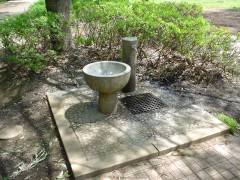水呑場−BBQでは必需の水が汲めます。